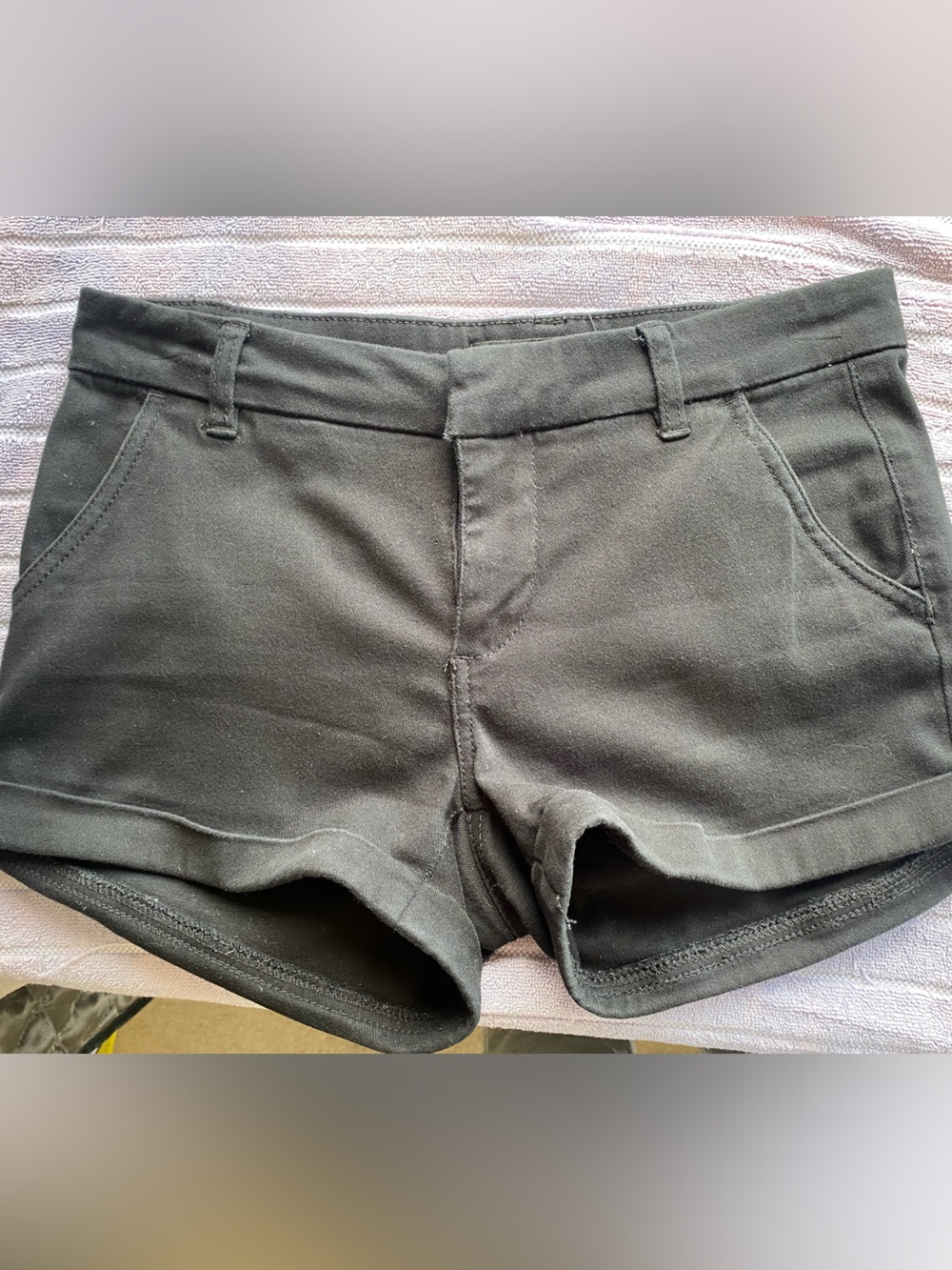 Bluenotes Black Low Rise Twill Mini Shorts Size 1 Y2K Indie GUC